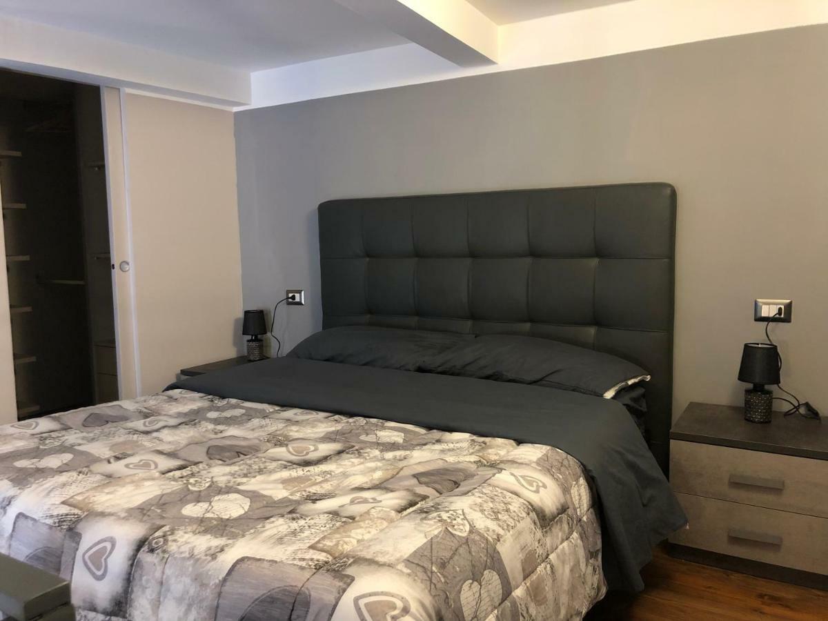 Foria 58 Apartaments เนเปิลส์ ภายนอก รูปภาพ